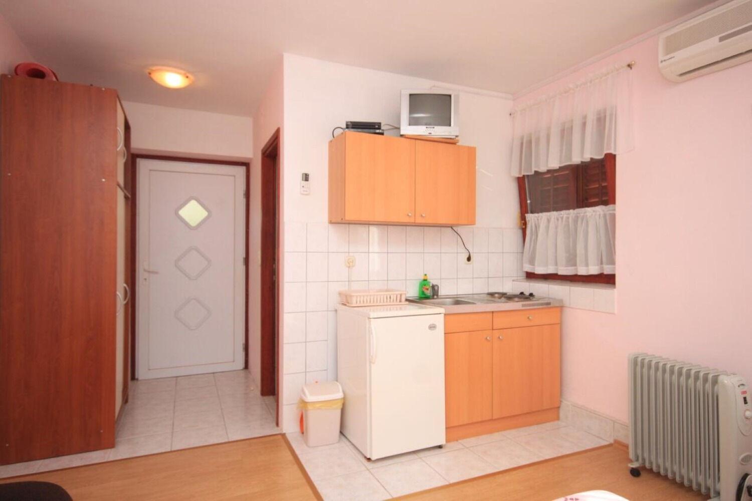 Apartments Nada - 100 M From Beach Kali Eksteriør billede